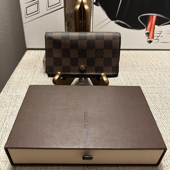 Louis Vuitton Damier Ebene Porte-Monnaie Tresor Wallet - Picture 3 of 16